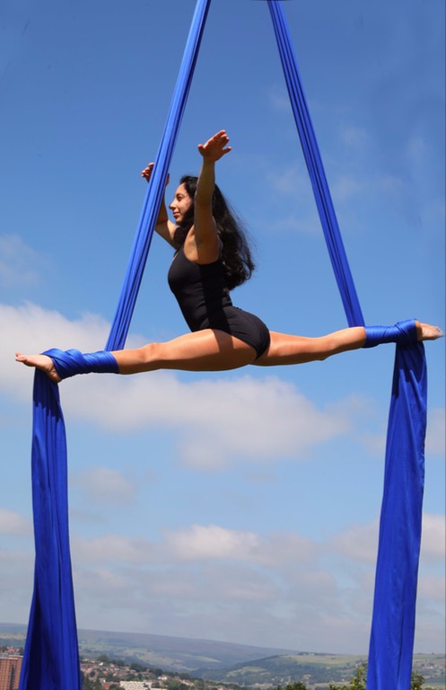 hire an Aerial Performer