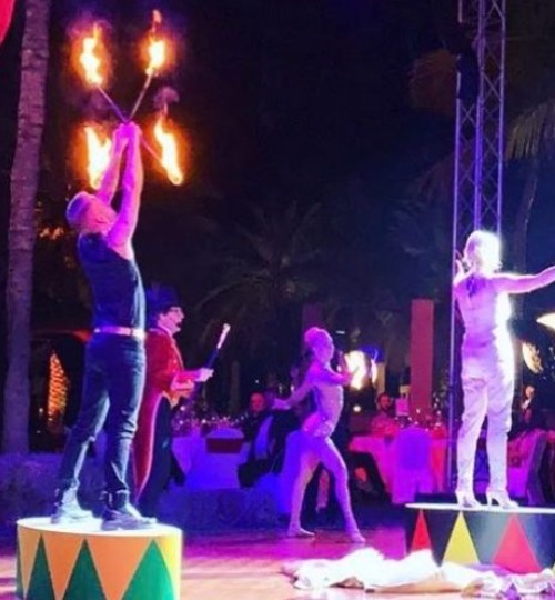 circus performers